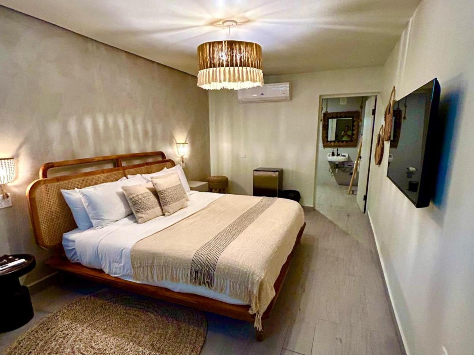 Superior King Suite - Non-Smoking